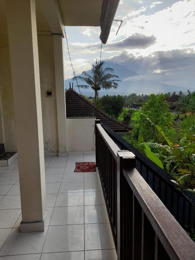 Tanaya Homestay アメッド エクステリア 写真